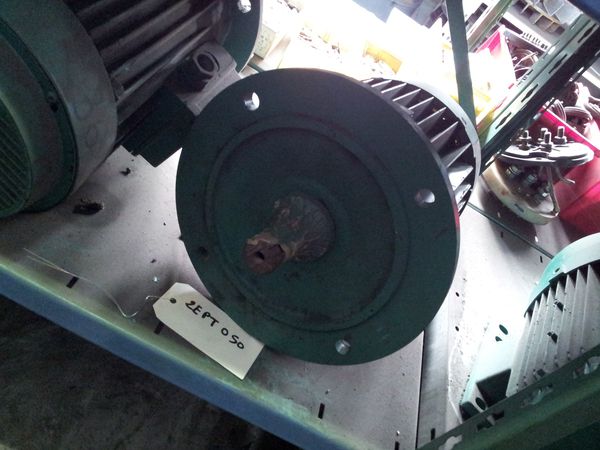 Moteur Leroy-Somer type HLS100L1
