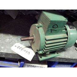 Moteur 2 vitesses CEFEM type AP71S/4