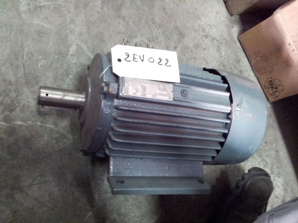 Moteur 2 vitesses ELMA type T100L-4/2