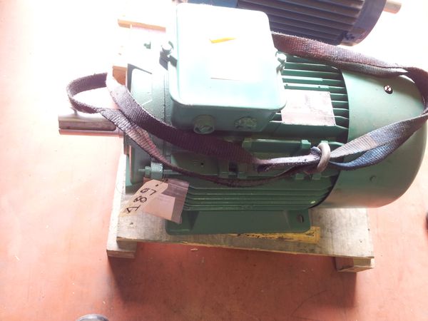 Moteur Leroy-Somer type PLS180L-T