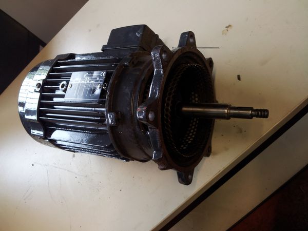 Moteur Leroy-Somer type DL3/2