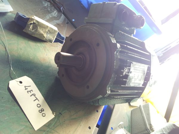 Moteur Leroy-Somer type LS90S1