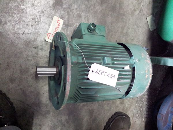 Moteur SIEMENS type 1LA3113-4AA51 112M