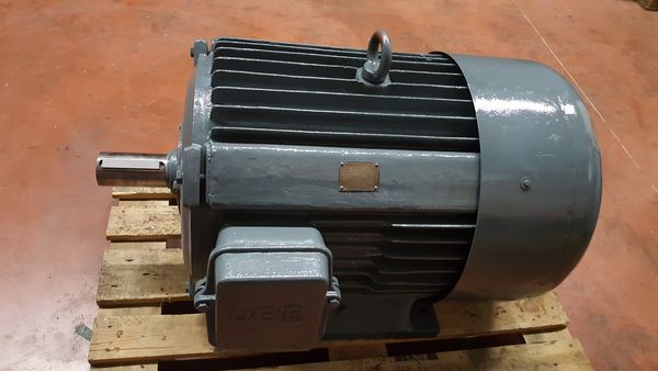 Moteur UME type 280M75-405.1974