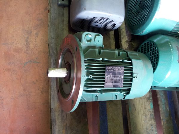 Moteur Leroy-Somer type LSES100LR