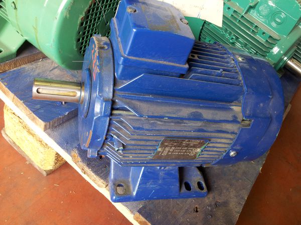 Moteur Leroy-Somer type LS112MT