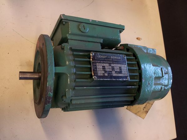 Moteur Leroy-Somer type LS63L2
