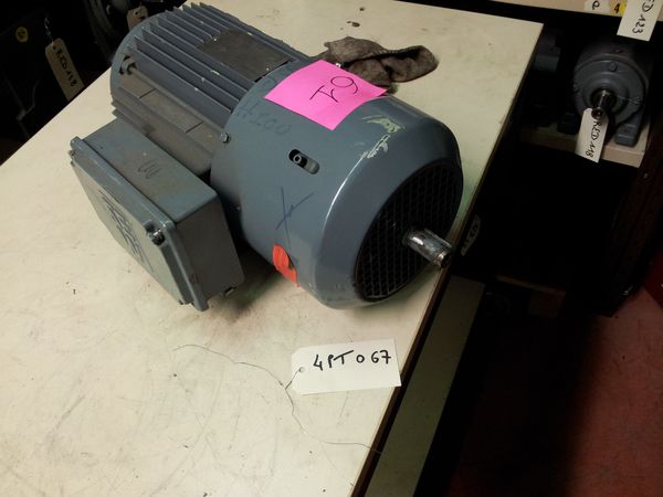 Moteur SEW type DT100L4BMG/HF