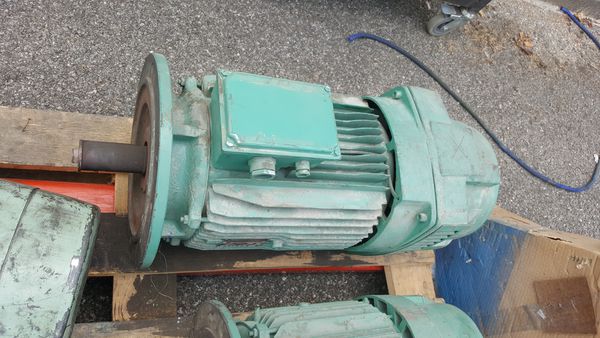 Moteur Leroy-Somer type LS132SMO