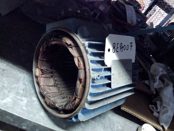 Moteur Leroy-Somer type LS90LT
